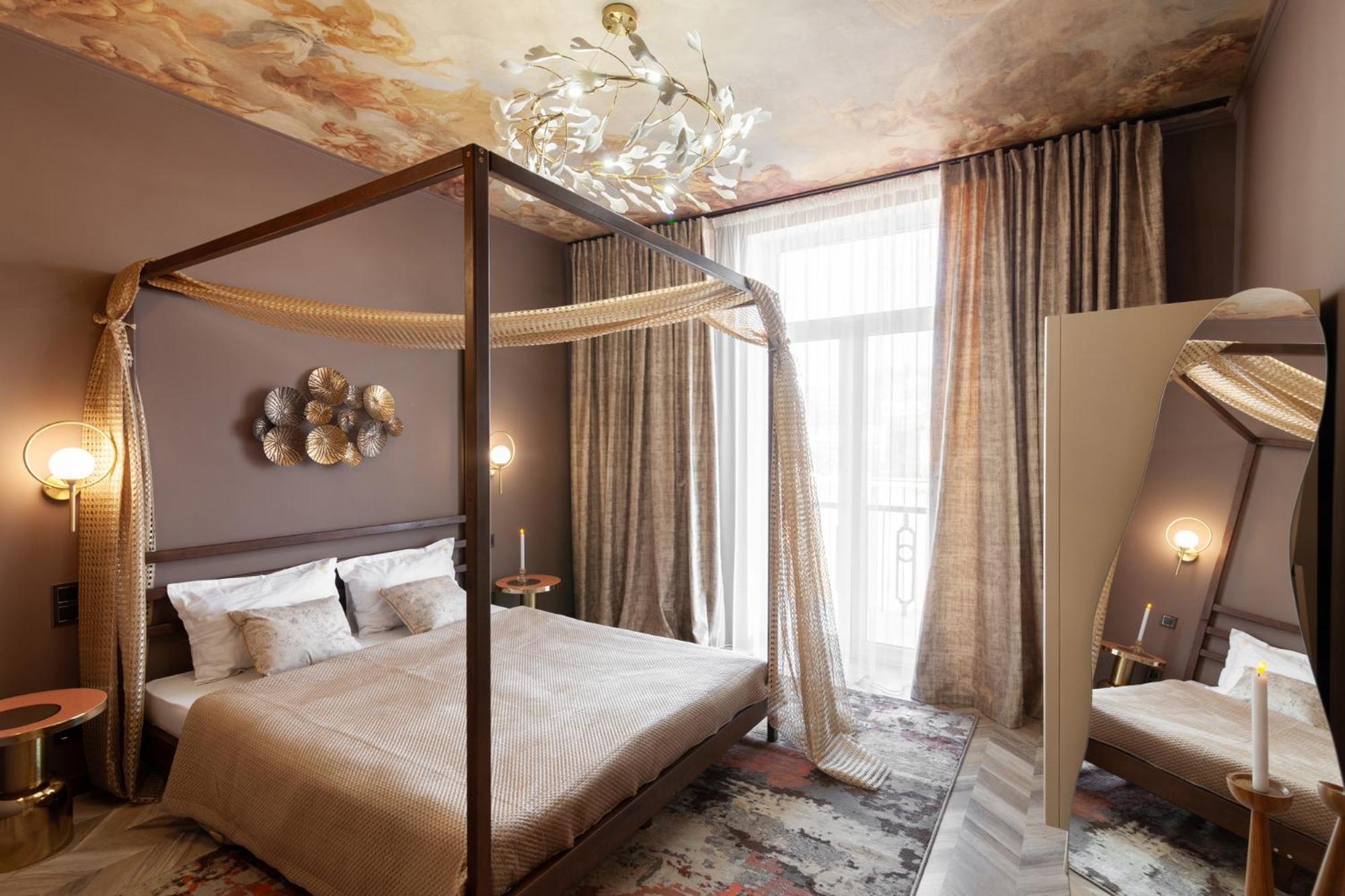 Royal Aparts Multi Lviv Kültér fotó